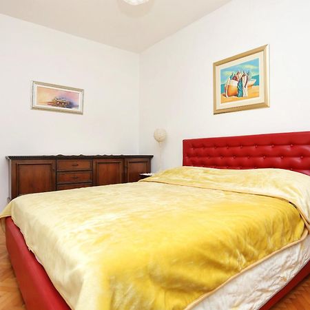 Apartments By The Sea Stanici, Omis - 1031 Tice Room photo