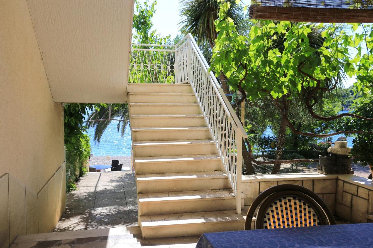 Apartments By The Sea Stanici, Omis - 1031 Tice Exterior photo